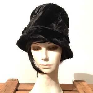 Antique Cute Deep Crushed Black Velvet Bucket / Cloche Hat